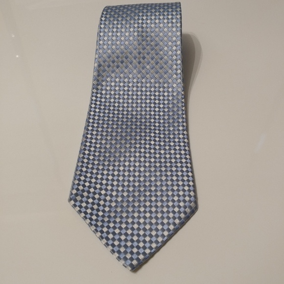 Geoffrey Beene All Silk Necktie - Picture 5 of 10